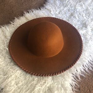 Wide brim felt and faux leather fedora